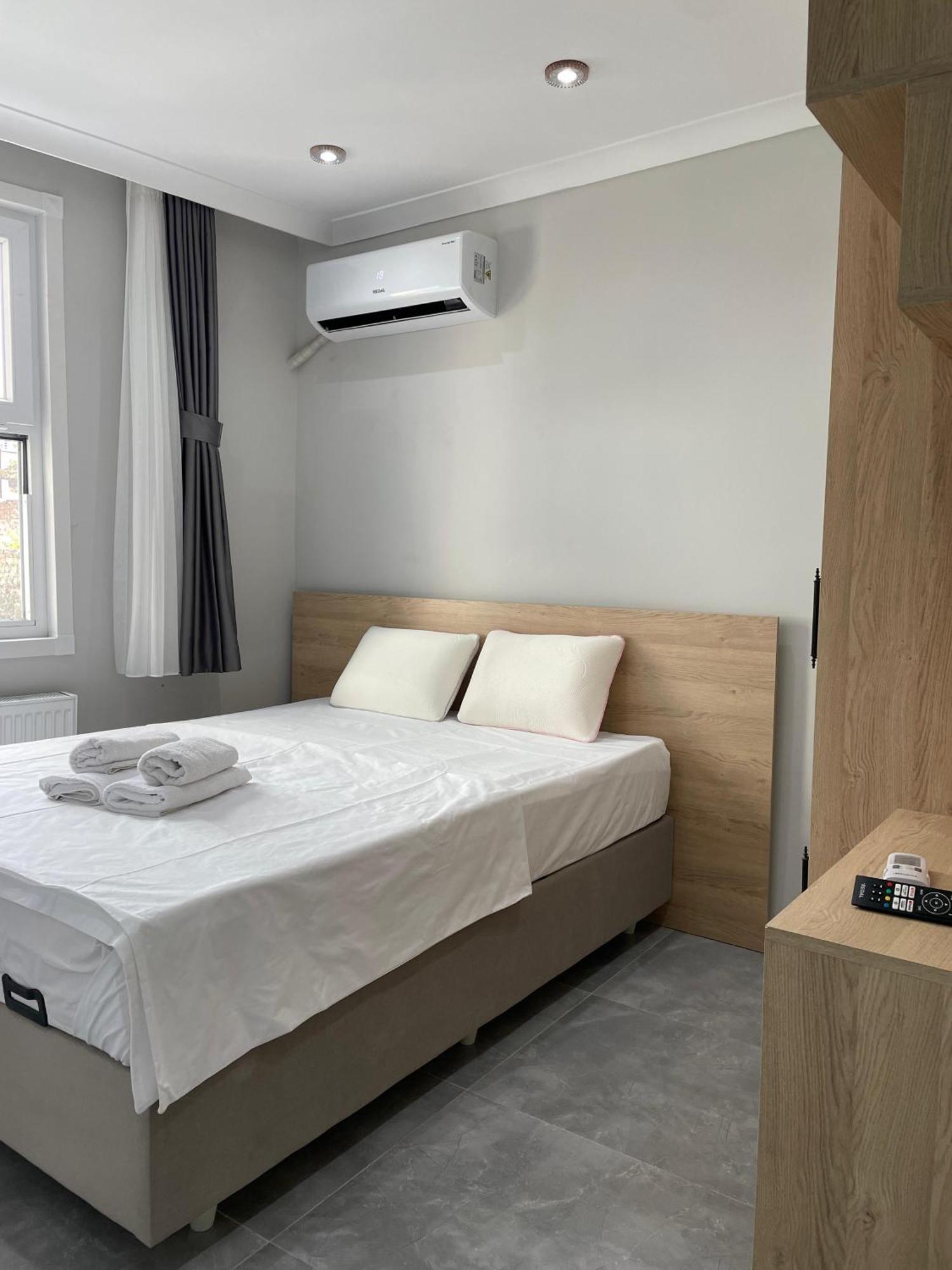 Moonlight Hotel Istanbul Bagian luar foto